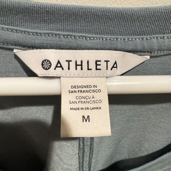 Athleta EMBODY twist top size M - Picture 6 of 8